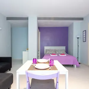 Glamorous House In Chiaia Casa vacanze